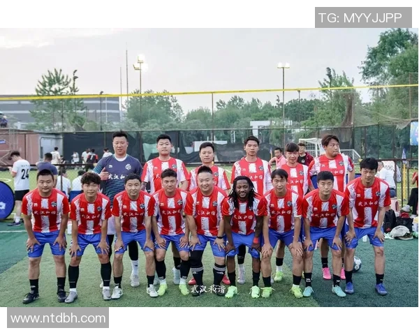 武汉足球队技术争议引发热议球迷与专家观点碰撞成焦点